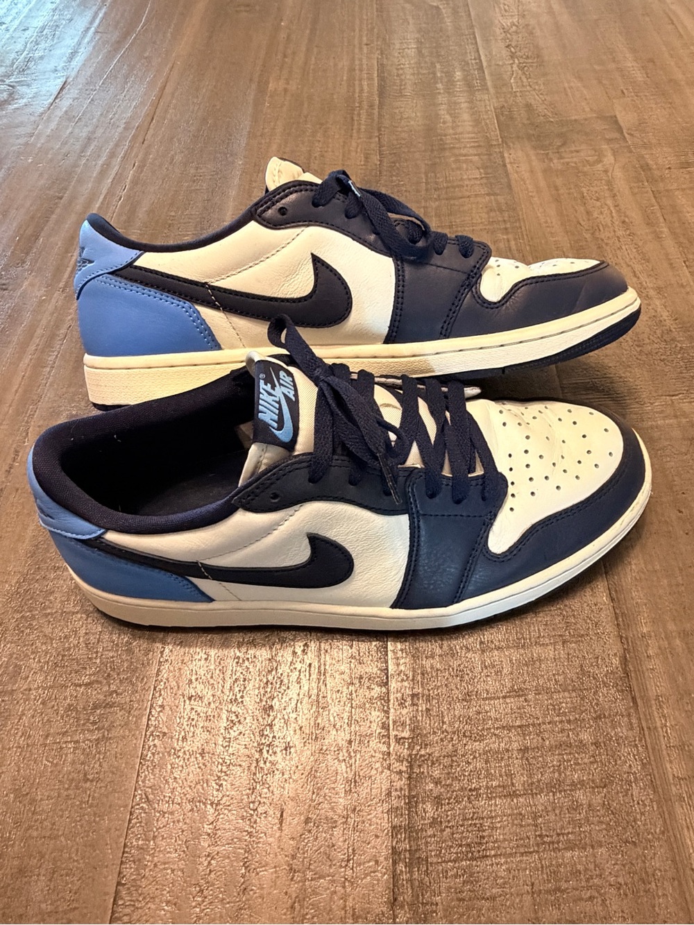 Nike Air Jordan 1 Retro OG Low Obsidian UNC Size 10.5 CZ0790-400
